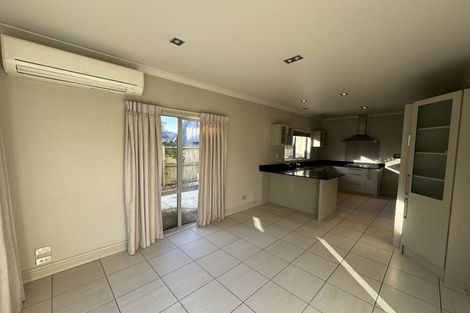 Photo of property in 36 Aikmans Road, Merivale, Christchurch, 8014