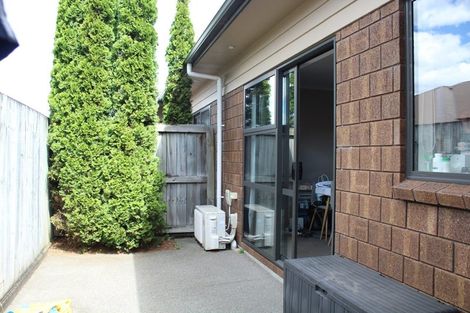 Photo of property in 4/108 Old Farm Road, Hamilton East, Hamilton, 3216