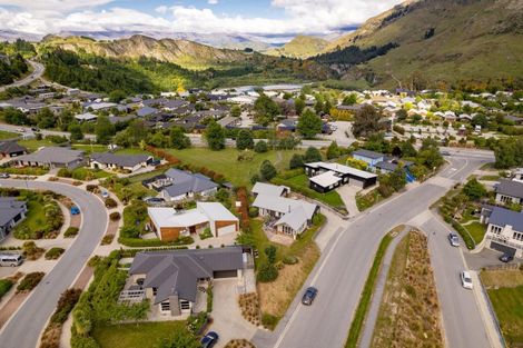 Photo of property in 6 Morning Star Terrace, Arthurs Point, Queenstown, 9371