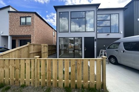 Photo of property in 17 Coast Garden Drive, Hobsonville, Auckland, 0616