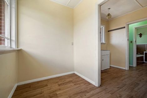 Photo of property in 11 Daniels Road, Redwood, Christchurch, 8051