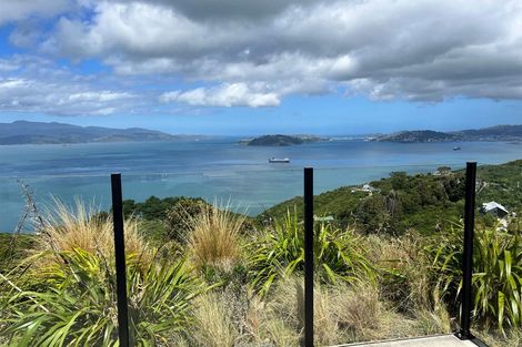 Photo of property in 17 Promontory Crescent, Newlands, Wellington, 6037