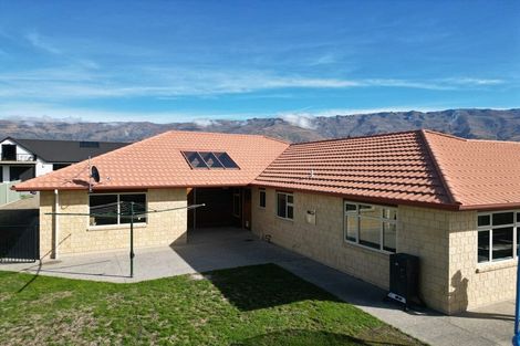 Photo of property in 56 Missy Crescent, Mount Pisa, Cromwell, 9383