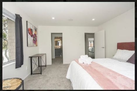 Photo of property in 83b Queenstown Road, Onehunga, Auckland, 1061