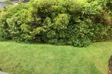 Photo of property in 82a Stewart Drive, Newlands, Wellington, 6037