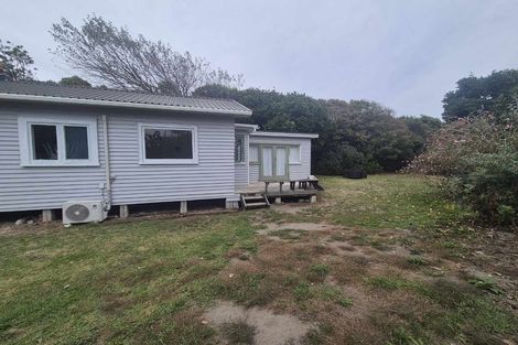 Photo of property in 21 Manuka Street, Otaki Beach, Otaki, 5512