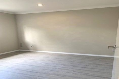 Photo of property in 22 Stamford Crescent, Flat Bush, Auckland, 2019