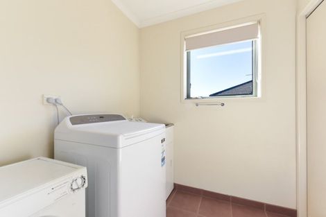 Photo of property in 21 Woodstock Place, Stoke, Nelson, 7011