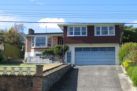 Photo of property in 19 Dowling Grove, Silverstream, Upper Hutt, 5019