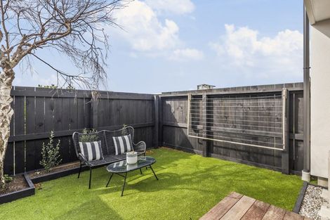 Photo of property in 67c Royal Crescent, Saint Kilda, Dunedin, 9012
