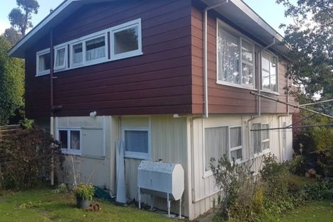 Photo of property in 1 Alwyn Avenue, Te Atatu South, Auckland, 0610