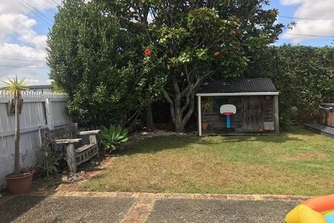 Photo of property in 13 Waterview Road, Favona, Auckland, 2024