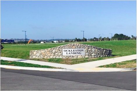 Photo of property in 1 Makete Crescent, Hobsonville, Auckland, 0618