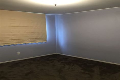 Photo of property in 38 Loloma Drive, Half Moon Bay, Auckland, 2012