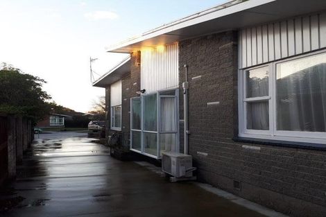 Photo of property in 1/5 Newbridge Place, Ilam, Christchurch, 8041