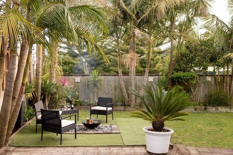 Photo of property in 230 Oceanbeach Road, Mount Maunganui, 3116