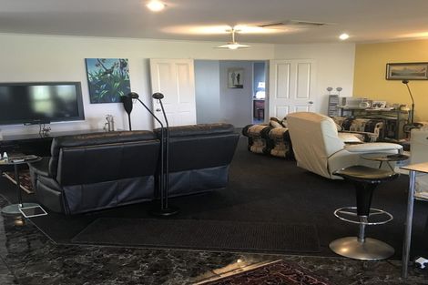 Photo of property in 10 Cayman Court, One Tree Point, 0118