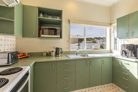 Photo of property in 11 Cassino Crescent, Onekawa, Napier, 4110