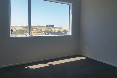 Photo of property in 2b Makura Road, Long Bay, Auckland, 0630