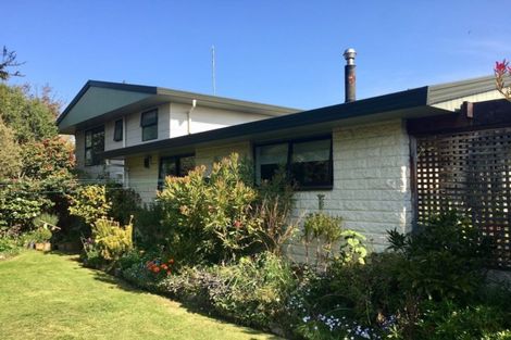 Photo of property in 8 Bankview Place, Amberley, 7410