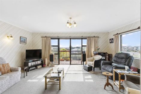 Photo of property in 1/3a Charles Dickens Drive, Mellons Bay, Auckland, 2014