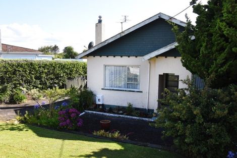 Photo of property in 19 Record Street, Fitzroy, New Plymouth, 4312