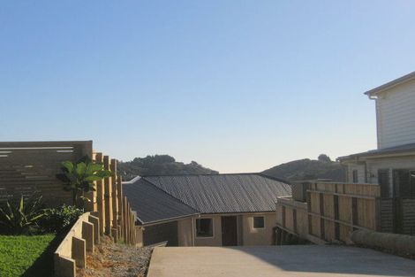 Photo of property in 30 Endeavour Drive, Whitby, Porirua, 5024