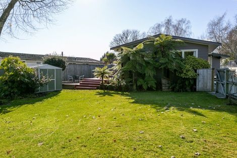Photo of property in 25 Kereru Street, Two Mile Bay, Taupo, 3330