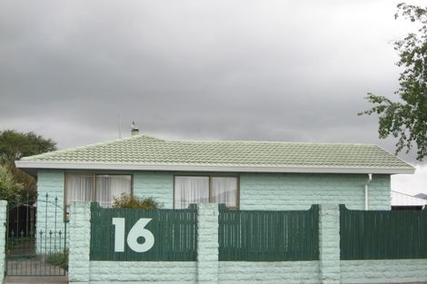 Photo of property in 16 Te Maru Place, Redwood, Christchurch, 8051