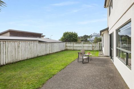 Photo of property in 9 Aspiring Terrace, Aotea, Porirua, 5024