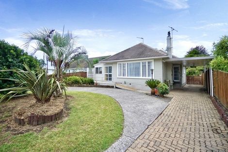 Photo of property in 9 Seddon Street, Te Puke, 3119