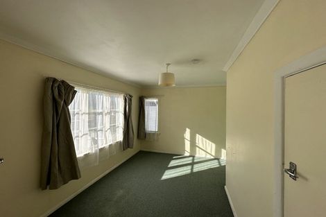 Photo of property in 8a Bledisloe Crescent, Wainuiomata, Lower Hutt, 5014