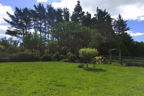 Photo of property in 287 Surrey Road, Tariki, Inglewood, 4388