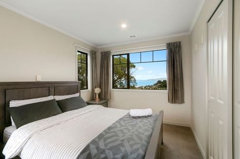 Photo of property in 49 Dowse Drive, Maungaraki, Lower Hutt, 5010