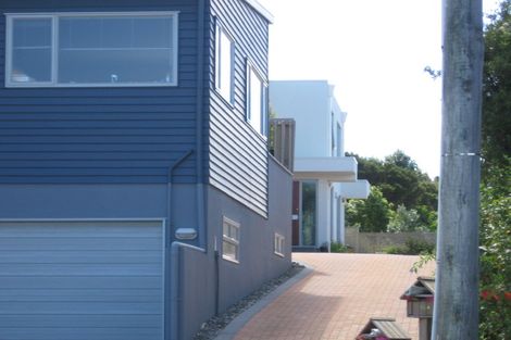 Photo of property in 19a Peter Terrace, Castor Bay, Auckland, 0620