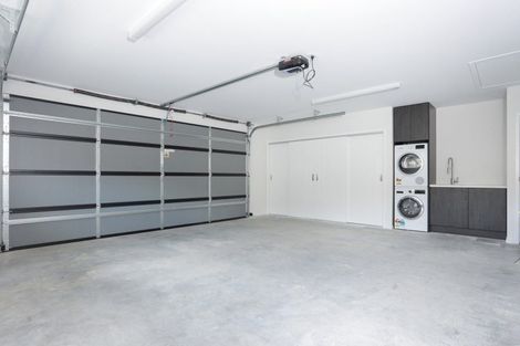 Photo of property in 13 Akitu Rise, Wanaka, 9305