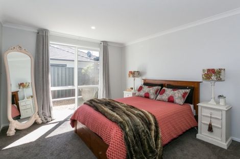 Photo of property in 27 Aparima Place, Awatoto, Napier, 4110