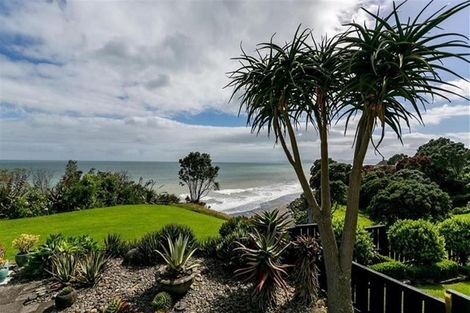 Photo of property in 16b Motukari Place, Onaero, Waitara, 4383