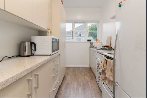 Photo of property in 2 Kawaka Street, Riccarton, Christchurch, 8041