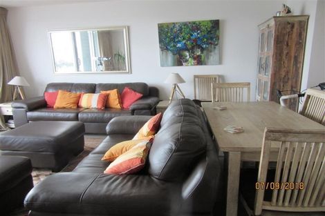 Photo of property in Portal Apartments, 8e/42 Cable Street, Te Aro, Wellington, 6011