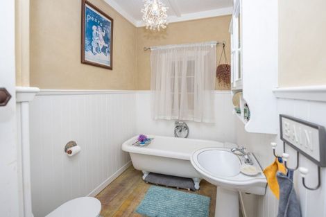 Photo of property in 190 Great South Road, Huntly, 3700