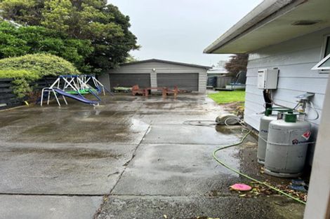 Photo of property in 41 Kimberley Grove, Westbrook, Palmerston North, 4412