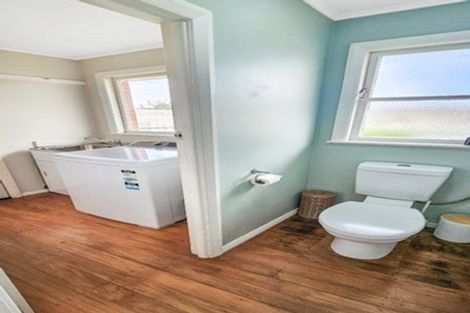 Photo of property in 4 Harpham Street, Taradale, Napier, 4112