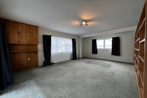 Photo of property in 34 Grenada Avenue, Forrest Hill, Auckland, 0620