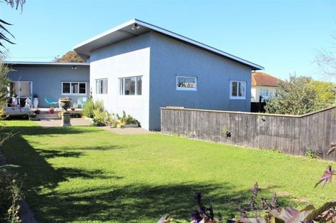 Photo of property in 9 Puriri Street, Gonville, Whanganui, 4501