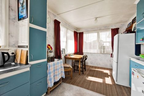 Photo of property in 20 Ramanui Avenue, Hawera, 4610