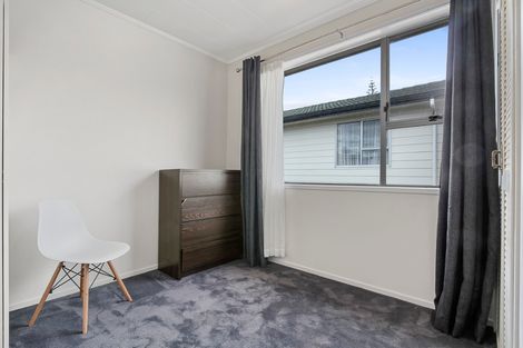 Photo of property in 66 Captain Scott Road, Glen Eden, Auckland, 0602