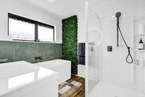 Photo of property in 13a Karamea Street, Whalers Gate, New Plymouth, 4310