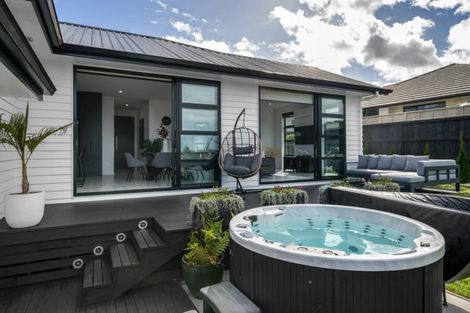 Photo of property in 25 Kapua Crescent, Rototuna North, Hamilton, 3210