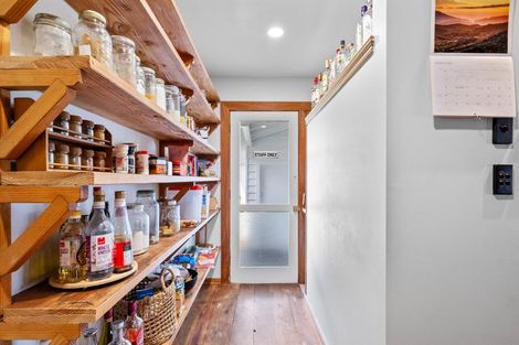 Photo of property in 25 Brown Road, Browns, Winton, 9782